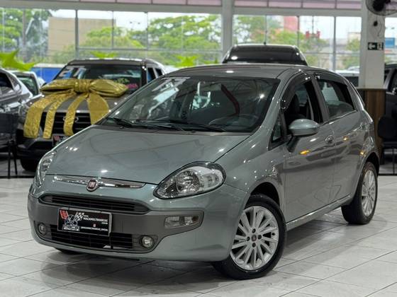 FIAT PUNTO 1.6 ESSENCE 16V FLEX 4P MANUAL